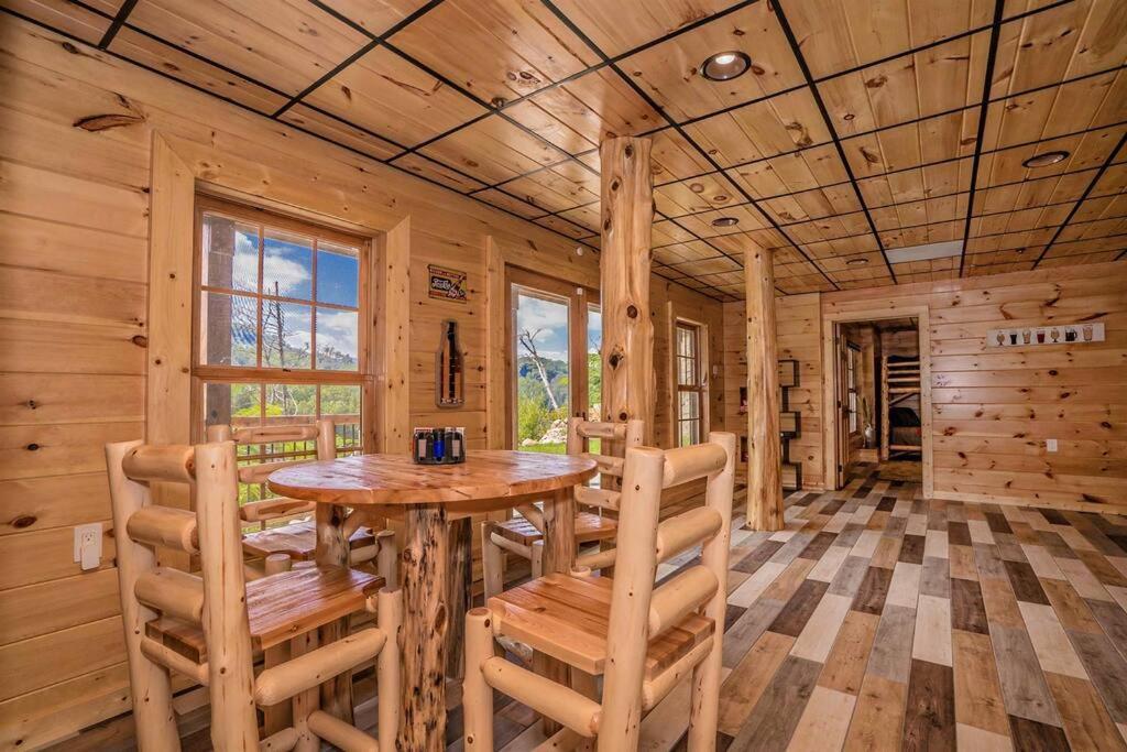 Roaring Fork Lodge Гетлинбург Екстериор снимка