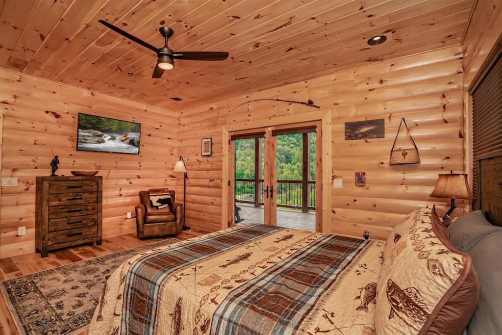 Roaring Fork Lodge Гетлинбург Екстериор снимка
