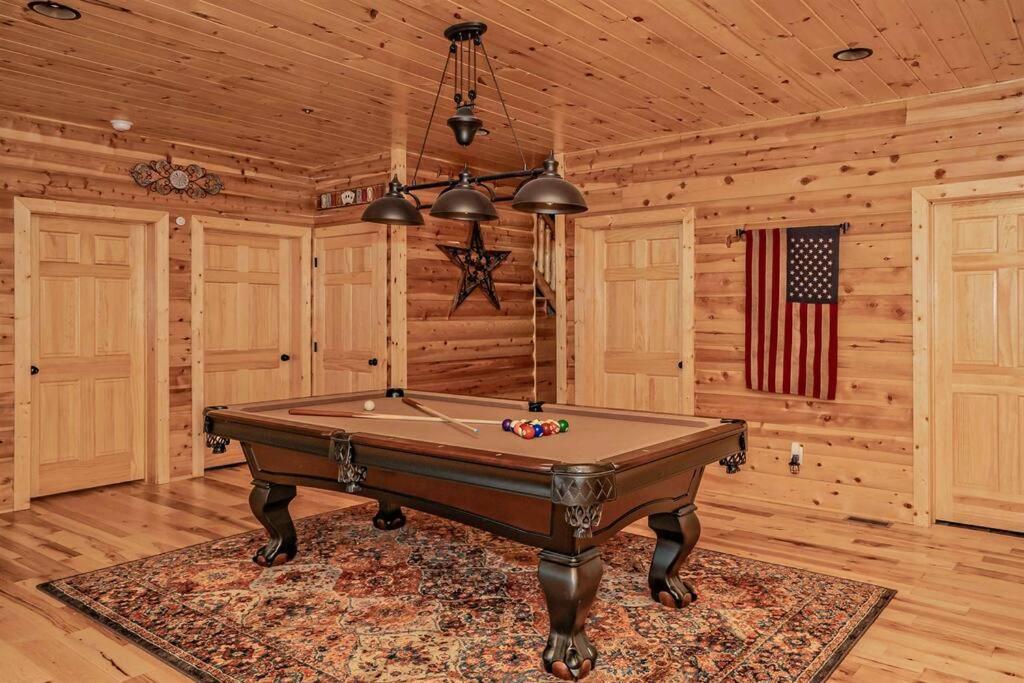 Roaring Fork Lodge Гетлинбург Екстериор снимка