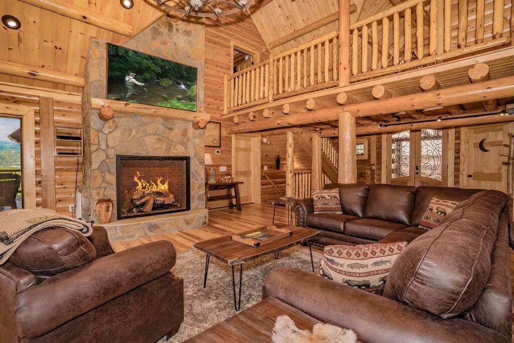 Roaring Fork Lodge Гетлинбург Екстериор снимка
