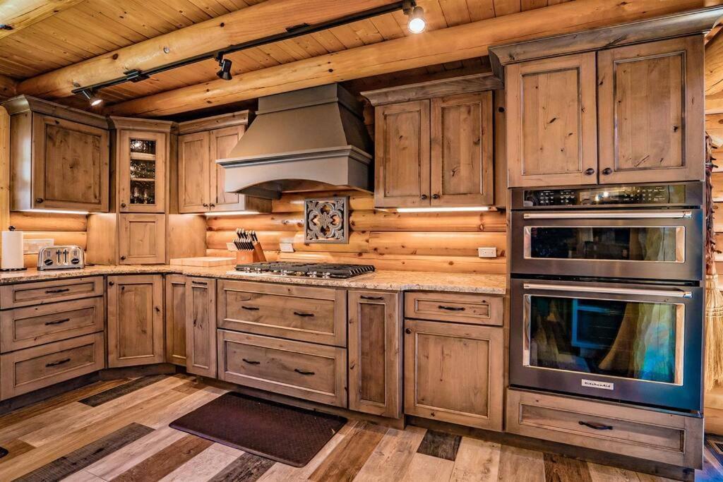 Roaring Fork Lodge Гетлинбург Екстериор снимка
